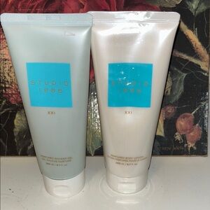 Studio 1886 Perfumed Shower Gel and Body Lotion Set